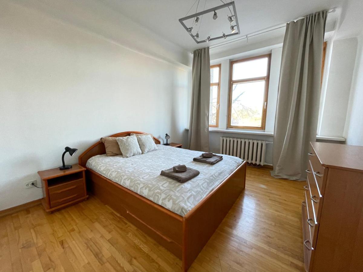A Cozy Apartment With A Wonderful View Of The River In The Old Town Of VNO Extérieur photo