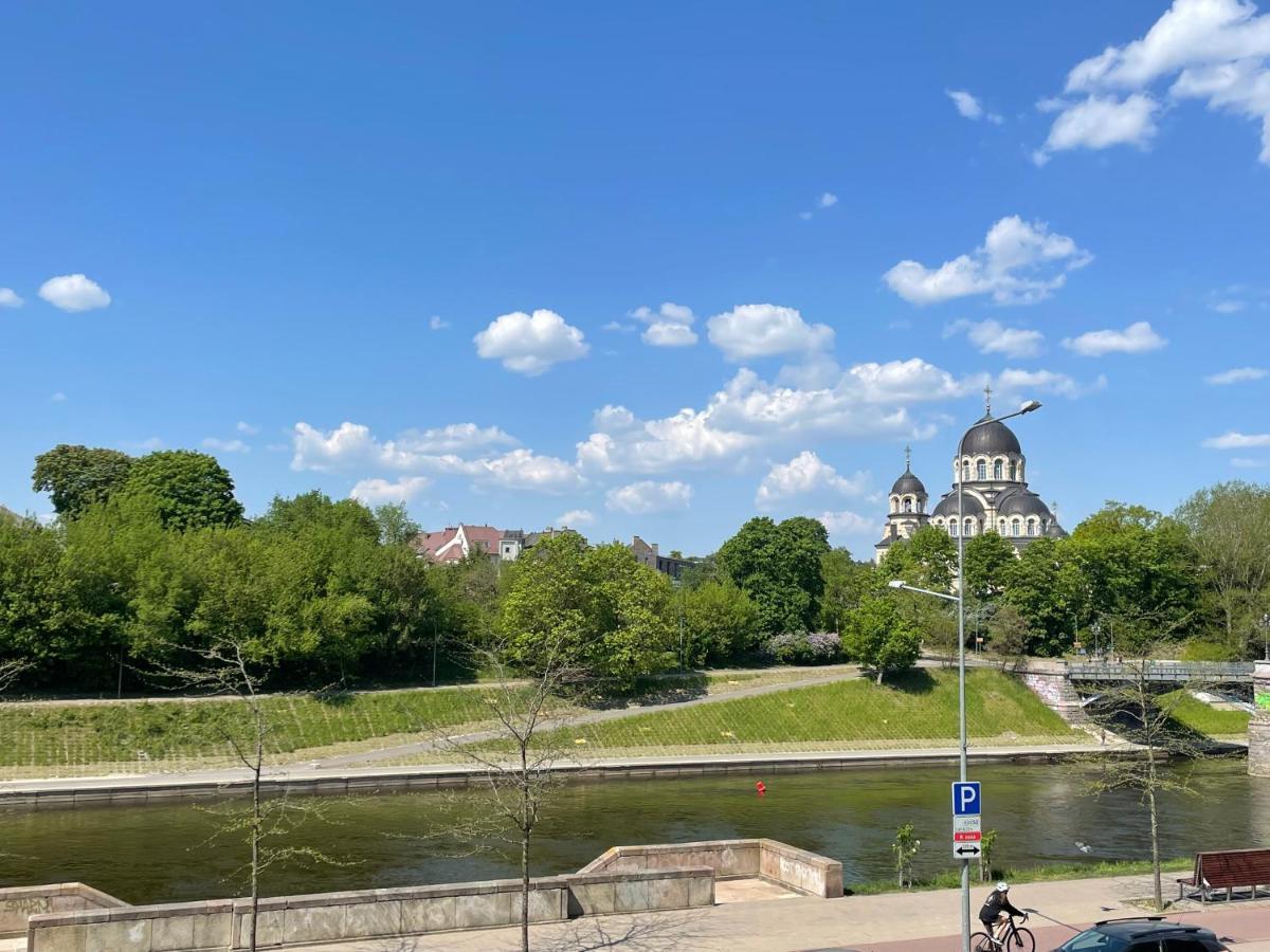 A Cozy Apartment With A Wonderful View Of The River In The Old Town Of VNO Extérieur photo